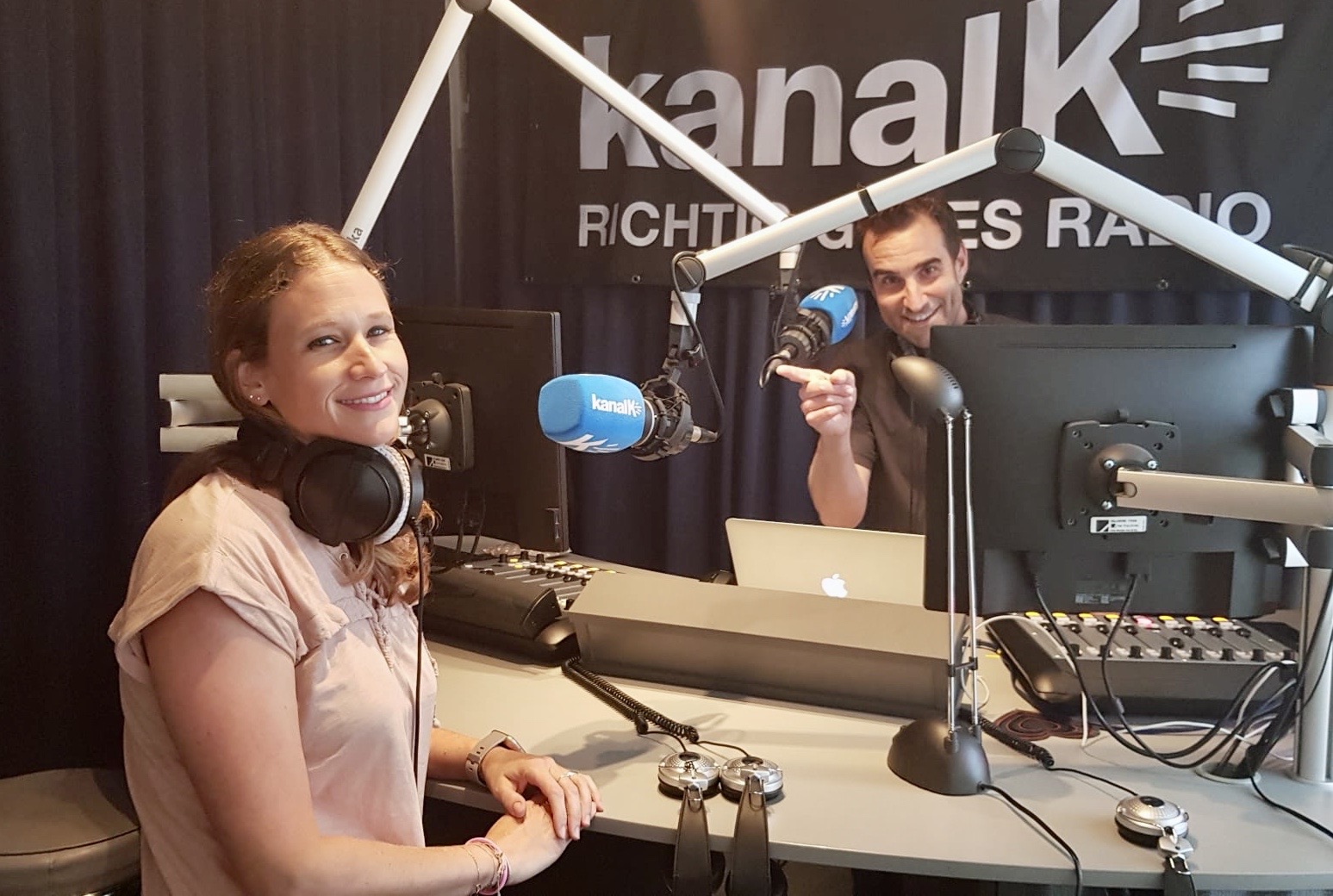 K wie Kontakt mit Jürg Morgenegg &#8211; Gast: Nicole Blum, No Bullsh!t
