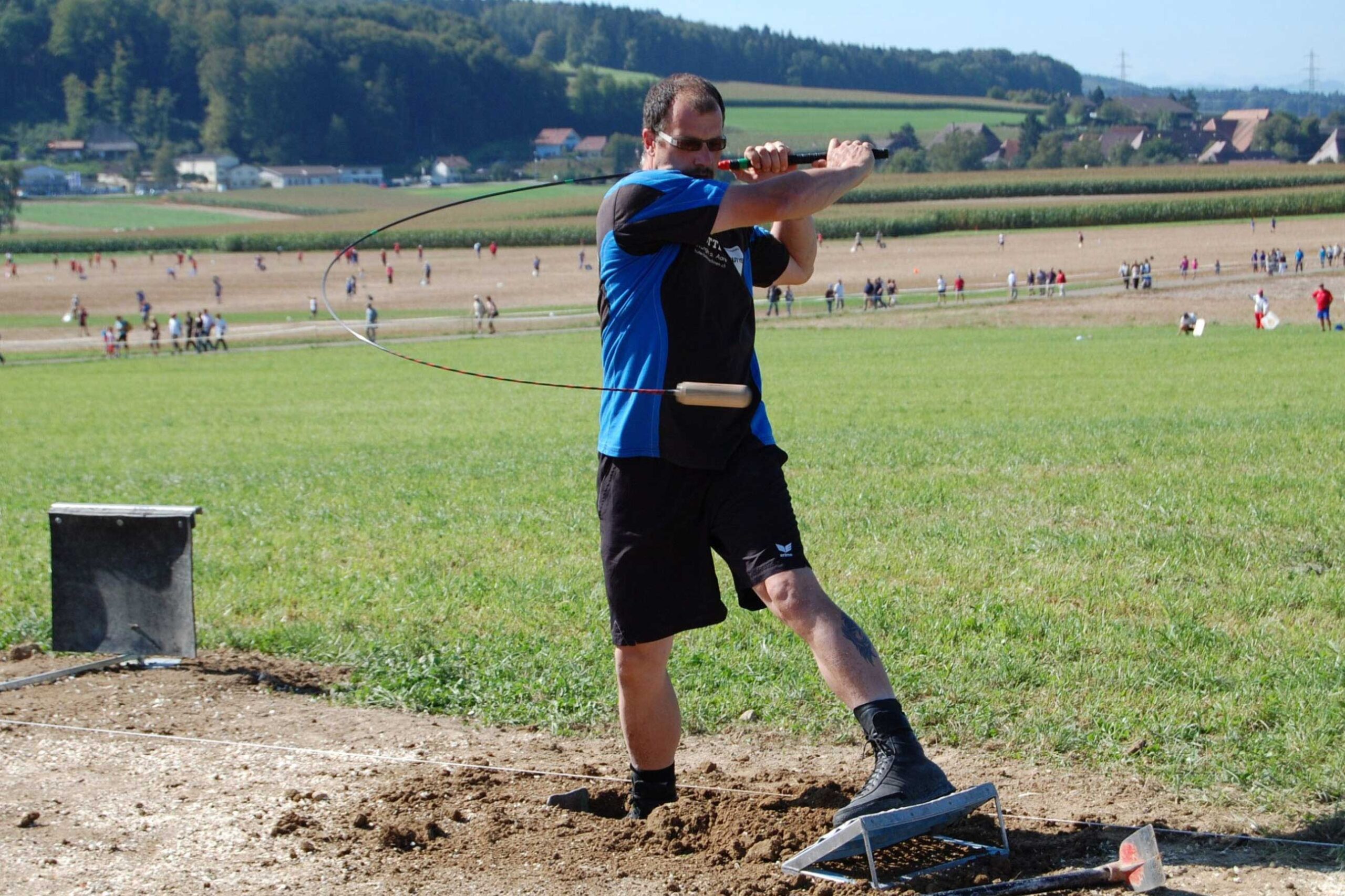 Hornussen – Eine Schweizer Nationalsportart